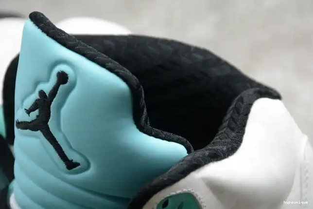 HYPE Air CN2932-100 5 Island Jordan Green 0614